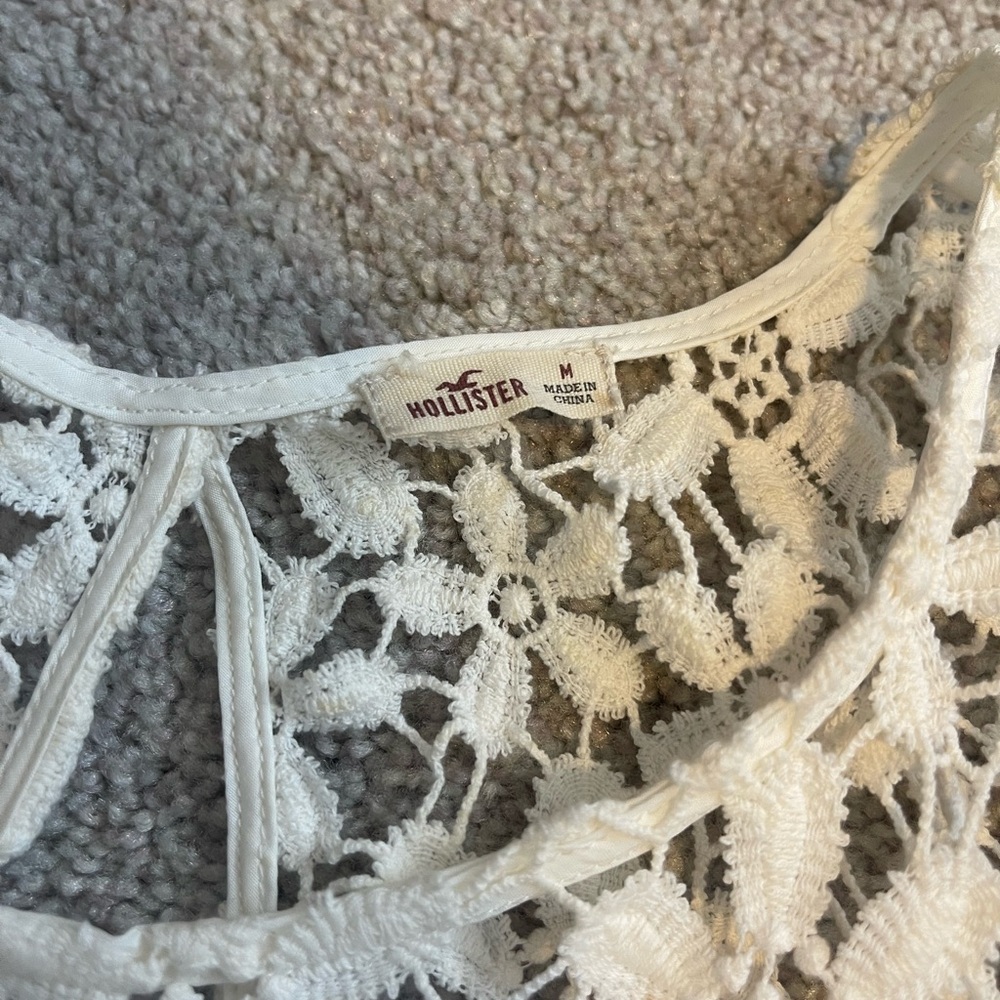Hollister White Floral Lace Set - Picture 7 of 12